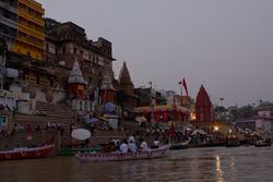 वाराणसी का प्रसिद्ध 'अहिल्याबाई घाट'