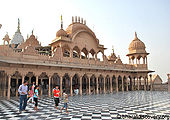 Radha-Rani-Temple-Barsana-12.jpg