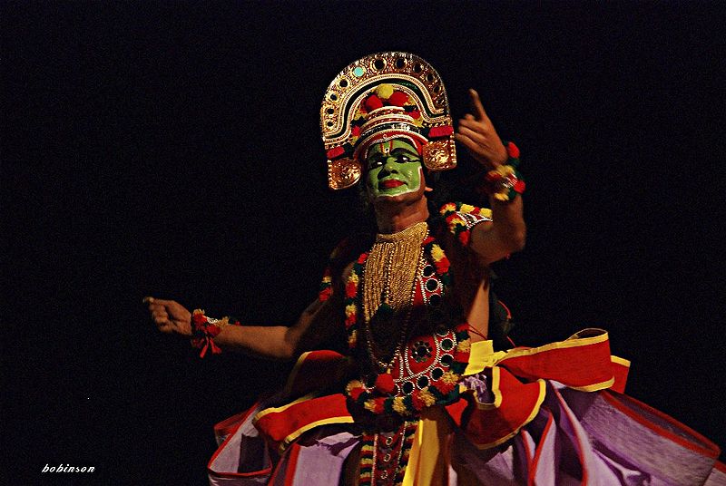 चित्र:Ottanthullal-Dance.jpg